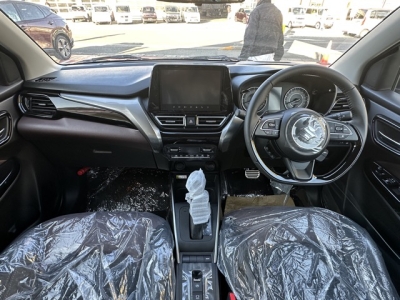 フロンクス(スズキ)登録済未使用車 後席から見た前席