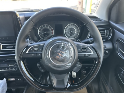 フロンクス(スズキ)登録済未使用車 内外装写真