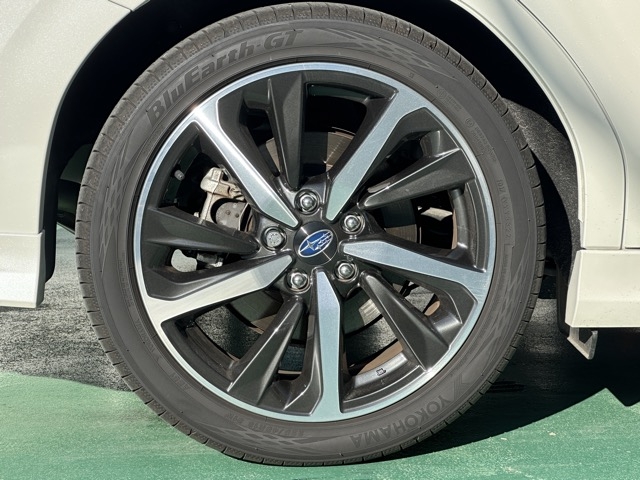 レヴォーグ(スバル)中古車 12