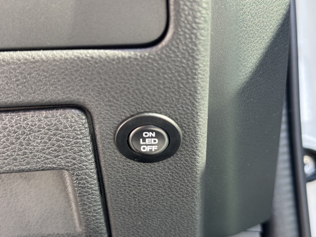 レヴォーグ(スバル)中古車 14