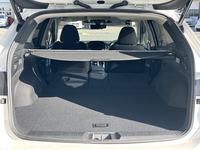 レヴォーグ(スバル)中古車 8