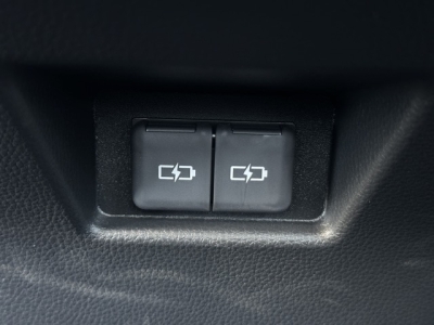 ハリアーハイブリッド(トヨタ)中古車 内外装写真他