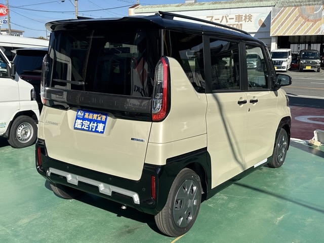 デリカミニ(三菱)届出済未使用車 10