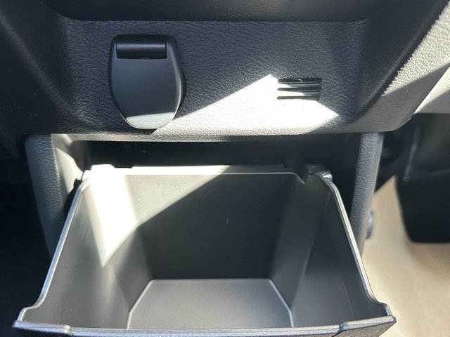 デリカミニ(三菱)届出済未使用車 22