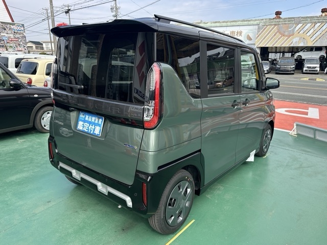 デリカミニ(三菱)届出済未使用車 10