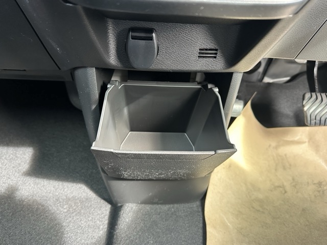 デリカミニ(三菱)届出済未使用車 15