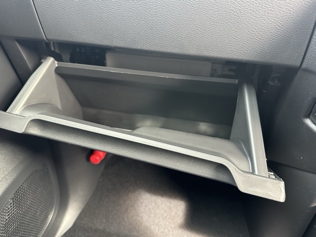 デリカミニ(三菱)届出済未使用車 16