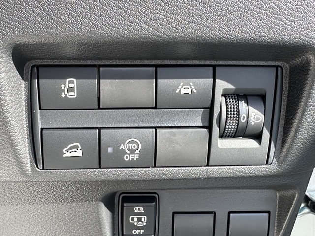 デリカミニ(三菱)届出済未使用車 13