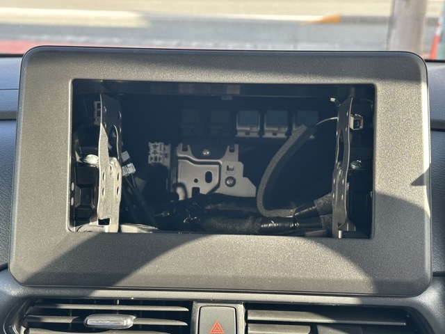 デリカミニ(三菱)届出済未使用車 18