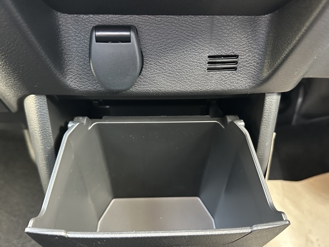 デリカミニ(三菱)届出済未使用車 22