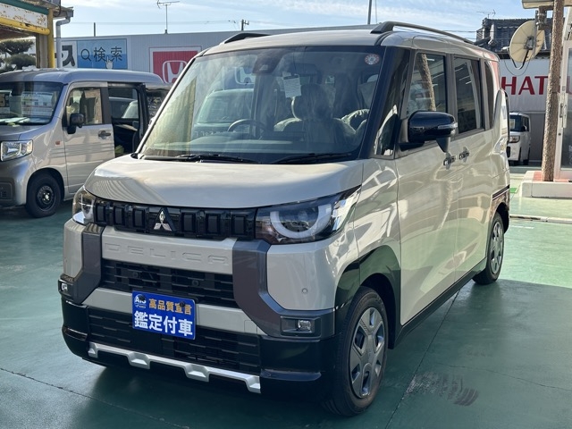 デリカミニ(三菱)届出済未使用車 1