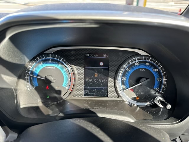 デリカミニ(三菱)届出済未使用車 25