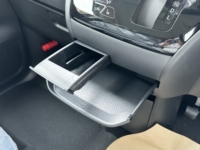 デリカミニ(三菱)届出済未使用車 20