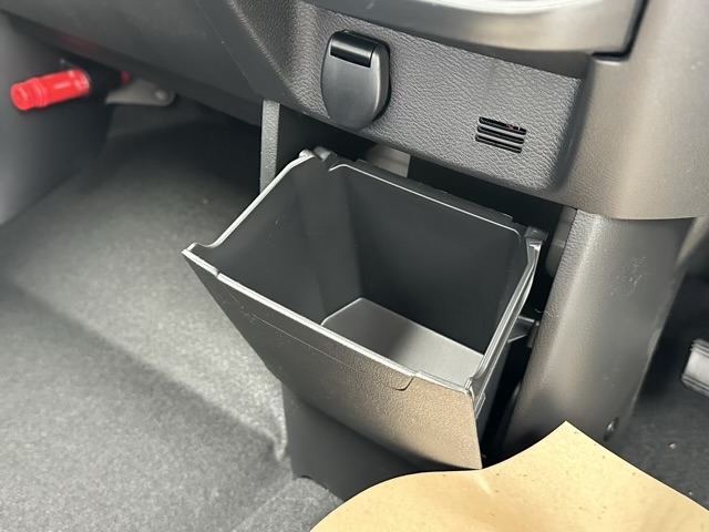 デリカミニ(三菱)届出済未使用車 21