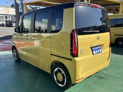 新型N-BOX(ホンダ)届出済未使用車 後方