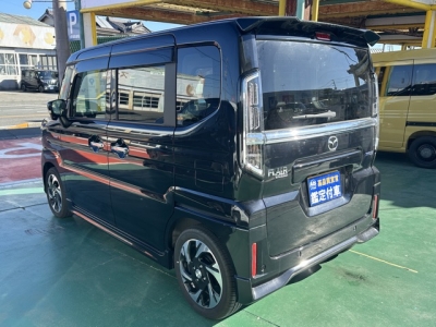 新型スペーシアカスタムのOEM(スズキ)中古車 後方