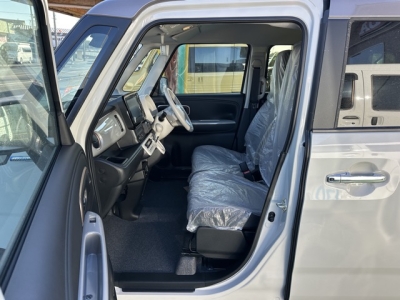 ワゴンＲスマイル(スズキ)届出済未使用車 前席内装