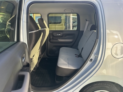 N-WGN(ホンダ)中古車 後席内装