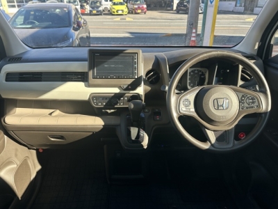 N-WGN(ホンダ)中古車 後席から見た前席