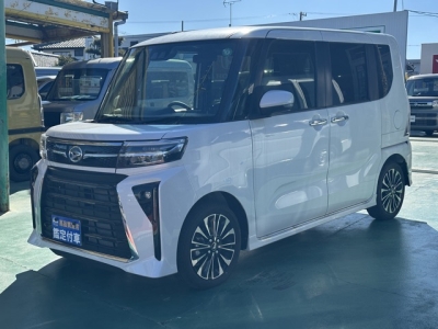 タントカスタム(ダイハツ)ディーラ-試乗車 前方