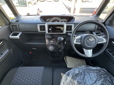 ウェイク(ダイハツ)中古車 後席から見た前席