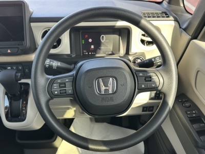 新型N-BOX(ホンダ)届出済未使用車 内外装写真