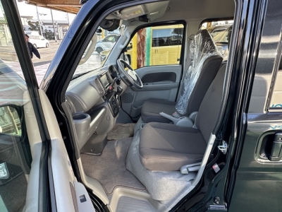 NV１００クリッパー(ニッサン)ディーラ-試乗車 前席内装