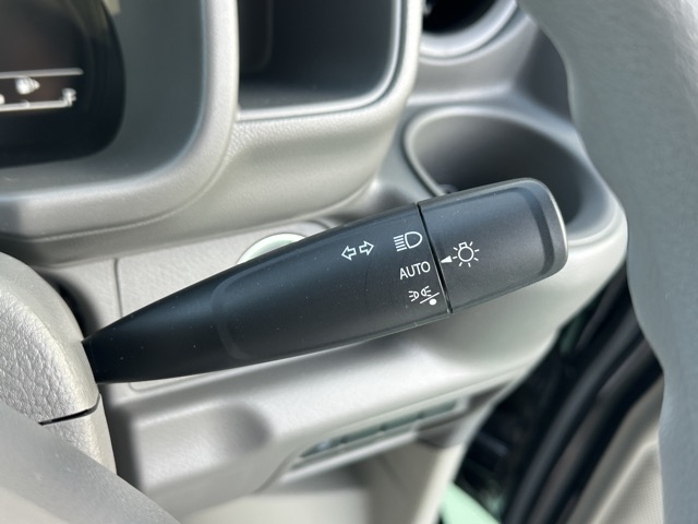 エブリイ(スズキ)ディーラ-試乗車 13