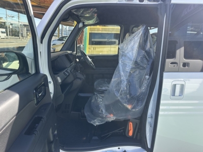 N-VAN(ホンダ)届出済未使用車 前席内装