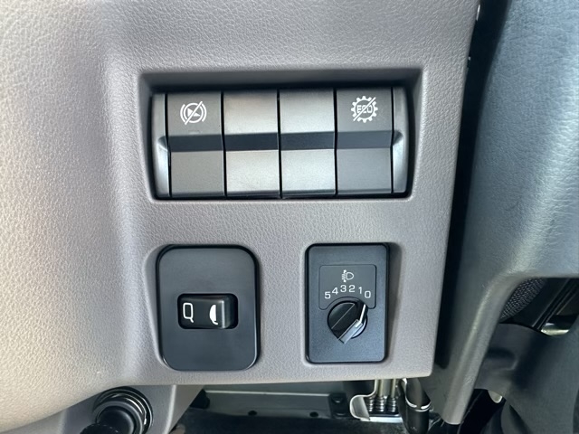 キャンター(三菱)レンタ登録済未使用車 22