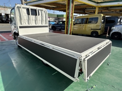 ダイナトラック(トヨタ)登録済未使用車 内外装写真他１