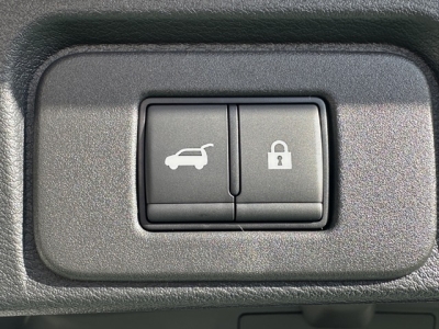 エクストレイル(ニッサン)登録済未使用車 内外装写真他２