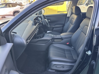 ZR-V(ホンダ)登録済未使用車 前席内装