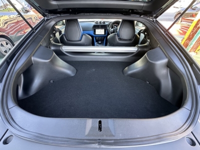 フェアレディZ(ニッサン)中古車 内外装写真