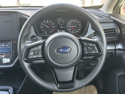 インプレッサ(スバル)中古車 内外装写真