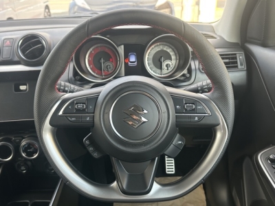 スイフトスポーツ(スズキ)登録済未使用車 内外装写真