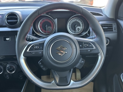 スイフトスポーツ(スズキ)登録済未使用車 内外装写真