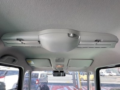 スペーシア(スズキ)届出済未使用車 内外装写真他２