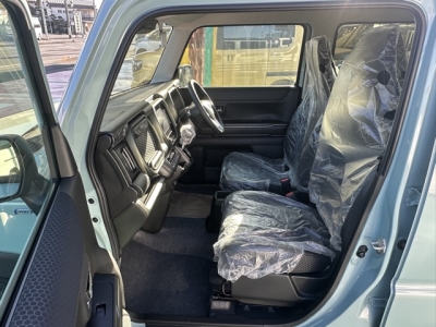 ハスラー(スズキ)届出済未使用車 前席内装