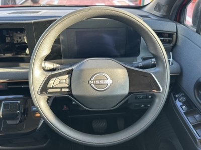 サクラ(ニッサン)中古車 内外装写真