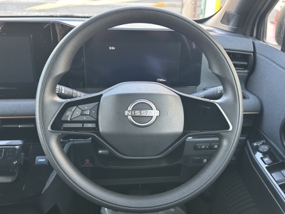 サクラ(ニッサン)中古車 内外装写真