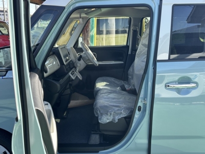 ワゴンＲスマイル(スズキ)届出済未使用車 前席内装
