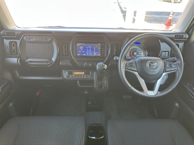 ハスラーのOEM(スズキ)中古車 後席から見た前席