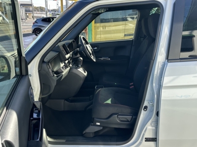 N-ONE(ホンダ)届出済未使用車 前席内装