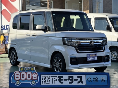 N-BOXカスタム(ホンダ)中古車 全体