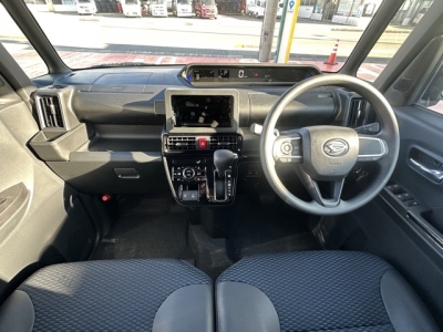 タントカスタム(ダイハツ)届出済未使用車 内外装写真