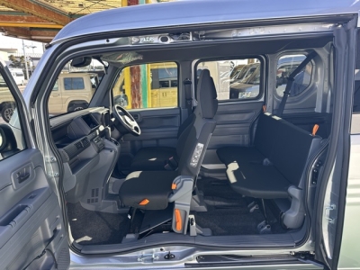 N-VAN(ホンダ)届出済未使用車 後席内装