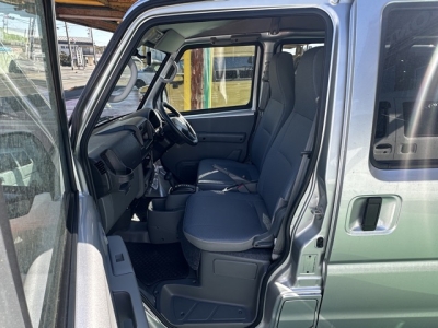 ミニキャブミーブ(三菱)中古車 前席内装