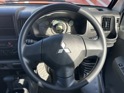 ミニキャブミーブ(三菱)中古車 内外装写真