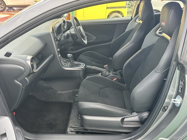 GRヤリス(トヨタ)中古車 3